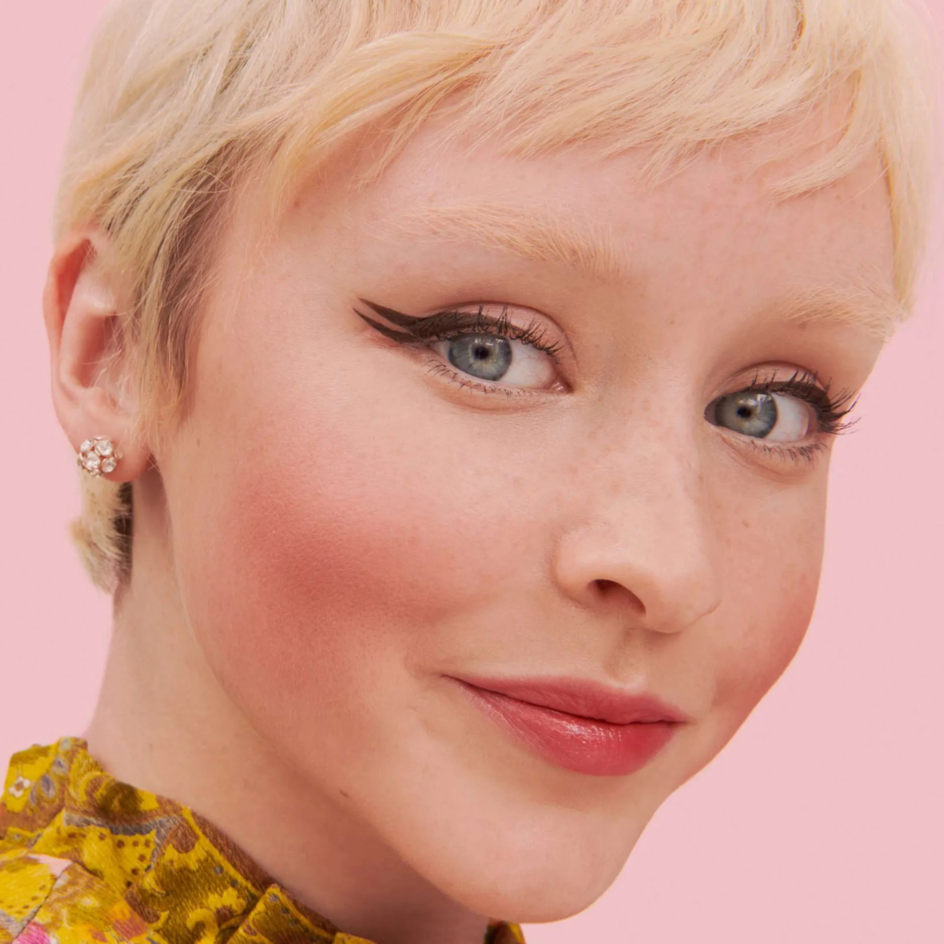 benefit WANDERful World Blush Mini Willa Soft Neutral-Rose Powder Blusher Mini 2.5g Outlet