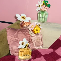 Marc Jacobs Daisy Eau So Fresh Eau de Toilette Spray 75ml Gift Set Hot